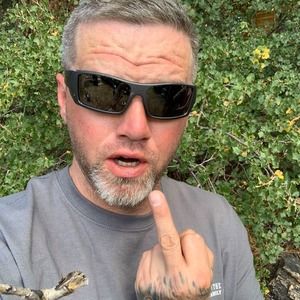 Meet your Posher, Johnny